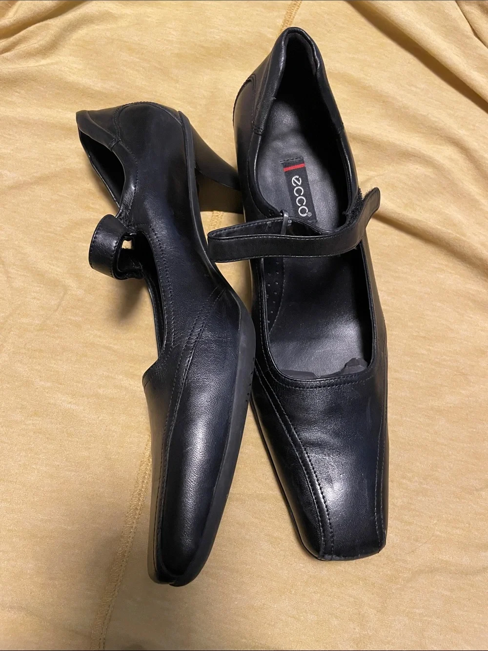 Ecco Black Leather Men’s Mary Jane Strap Loafers